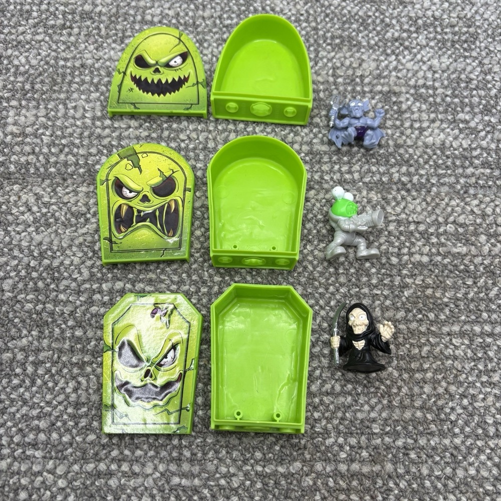 Zuru Smashers Horror House Set Of 3 Small Coffins W Monsters Miniature Collects